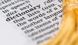 En savoir plus sur les formations dédiées aux métiers de la traduction et de l'interprétation.