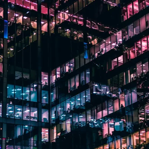 Solutions pour faciliter l'intégration des collaborateurs dans l'entreprise face aux enjeux de la mondialisation.